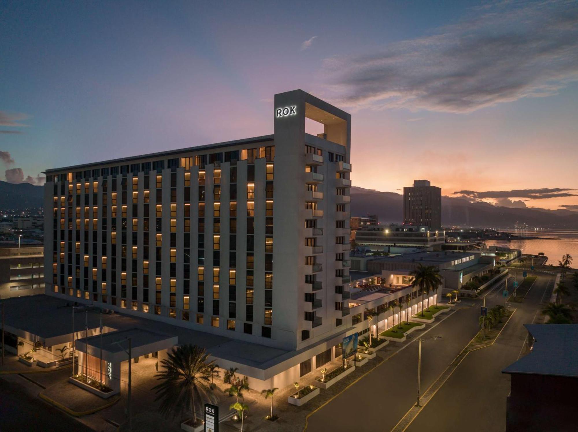 Rok Hotel Kingston Tapestry Collection By Hilton Εξωτερικό φωτογραφία