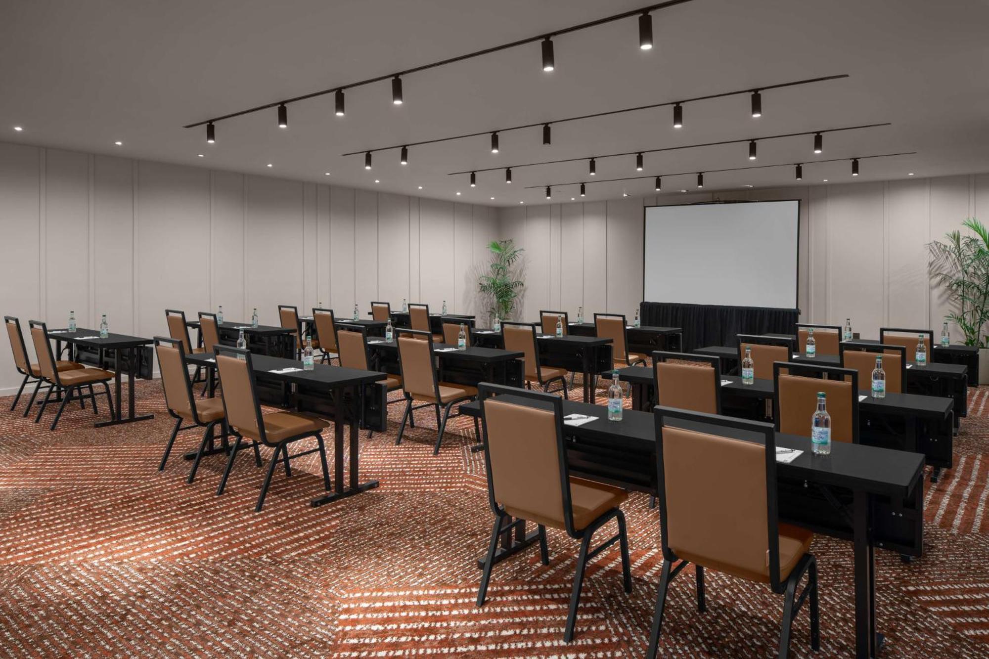 Rok Hotel Kingston Tapestry Collection By Hilton Εξωτερικό φωτογραφία
