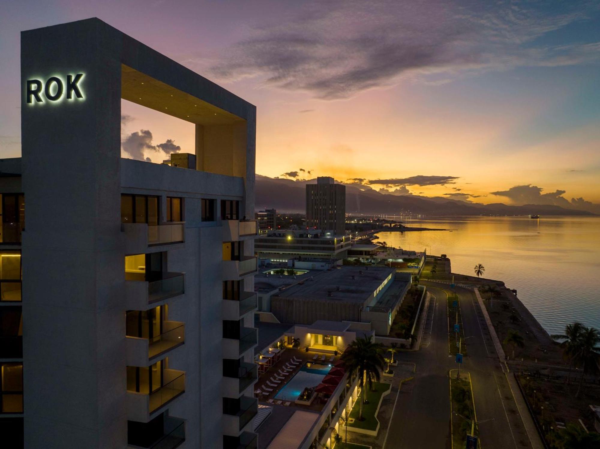 Rok Hotel Kingston Tapestry Collection By Hilton Εξωτερικό φωτογραφία